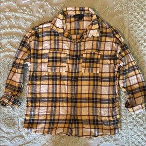 Plaid Button-Up Shirt size XL (L8)